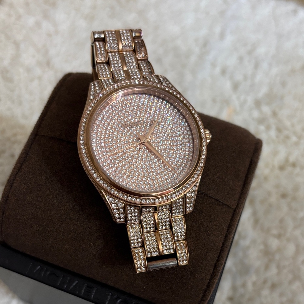 Michael Kors Rose Gold Crystal Watch 
MK3931 LAURYN